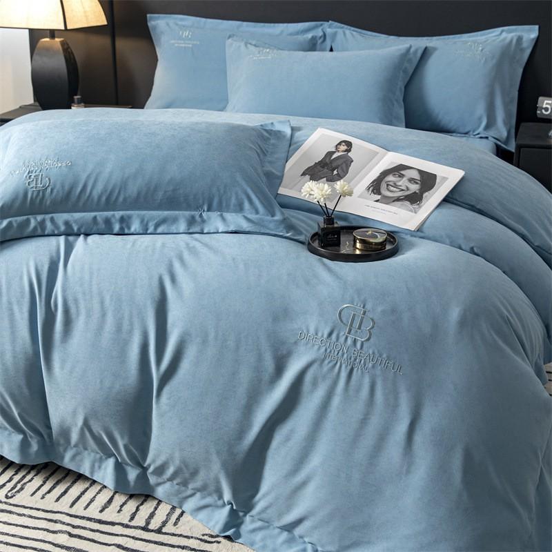 Luxury Cotton Bedding Set With Delicate Embroidery Soft Plush Comfortable All-Season Modern Minimalist Style