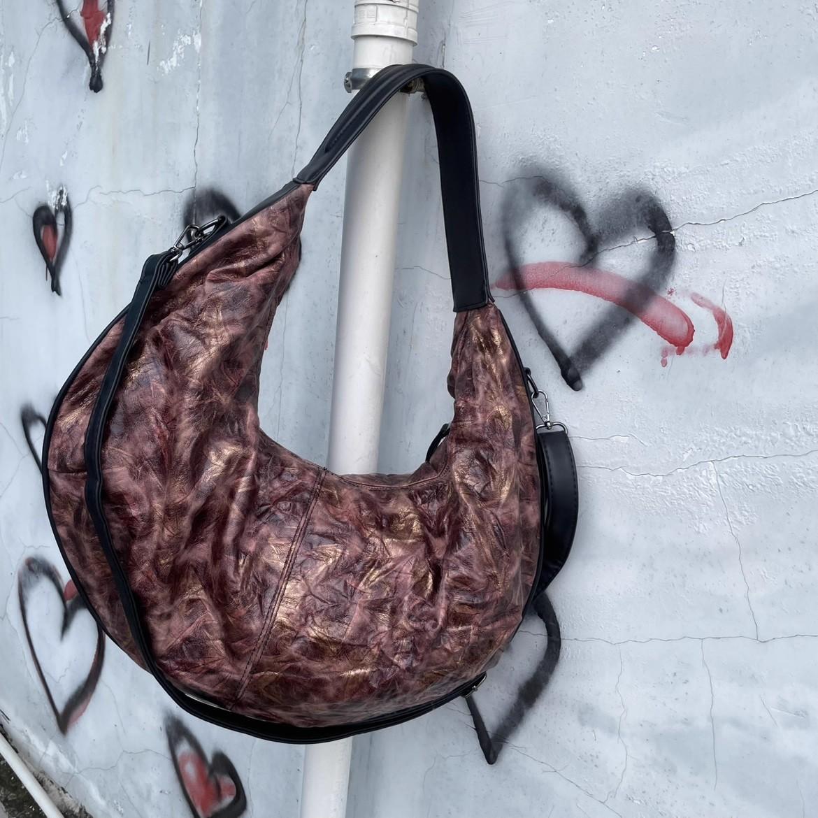 

Half Moon Crumpled Dumpling Shoulder Bag Ruched Crossbody Bags for Women Designer Luxury Bags New Large Capacity Tote Bag
