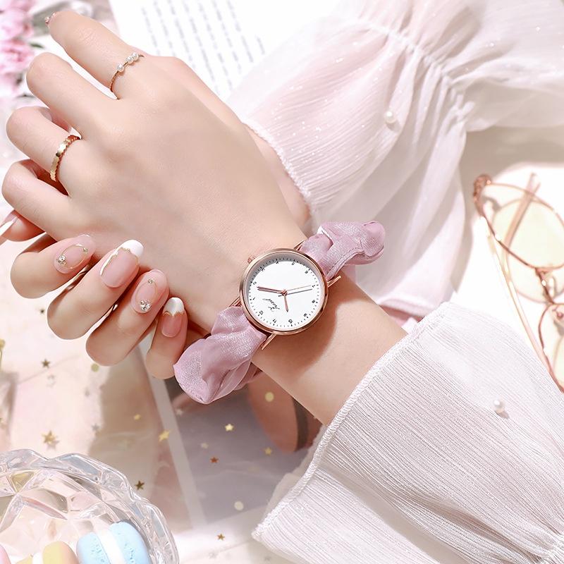 New Arrival Women's Fashion Watch With Stylish Bracelet Decorative Quartz Movement