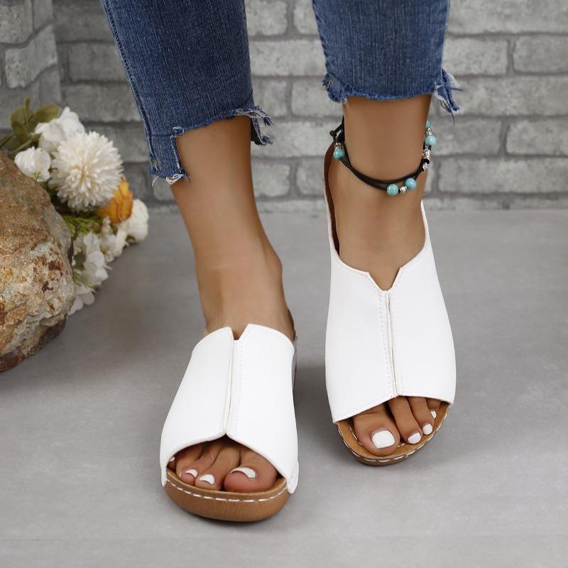 Móda New Open Toe Dámské sandály na klínku Bílá letní móda Prodyšné Pohodlné sandály Žena přezka Dámská obuv Dámská obuv