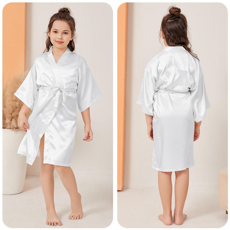 Kinder-Nachthemd und Bademantel aus Satin-Seide – lang, glänzend, Sommer-Cardigan (Mittelgroß und groß)