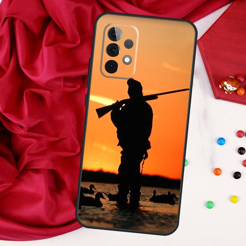 Hunter Man Fishing Dog For Samsung Galaxy A55 A53 A33 A13 A35 A15 A36 A56 A26 A16 A22 A32 A52 A54 A34 A06 A05 Case