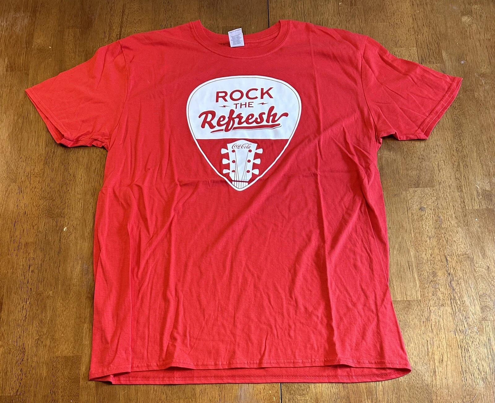 Футболка Coca Cola Rock The Refresh XL S