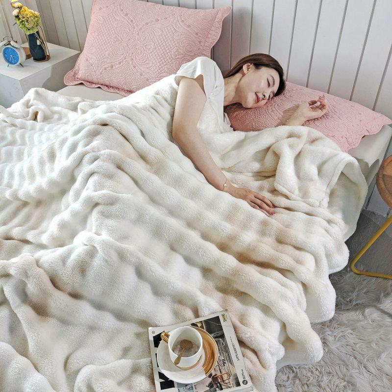 Tuscany Bubble Fleece Blanket Faux Rabbit Fur Double-Sided Thick Warm for Couch Nap Bed