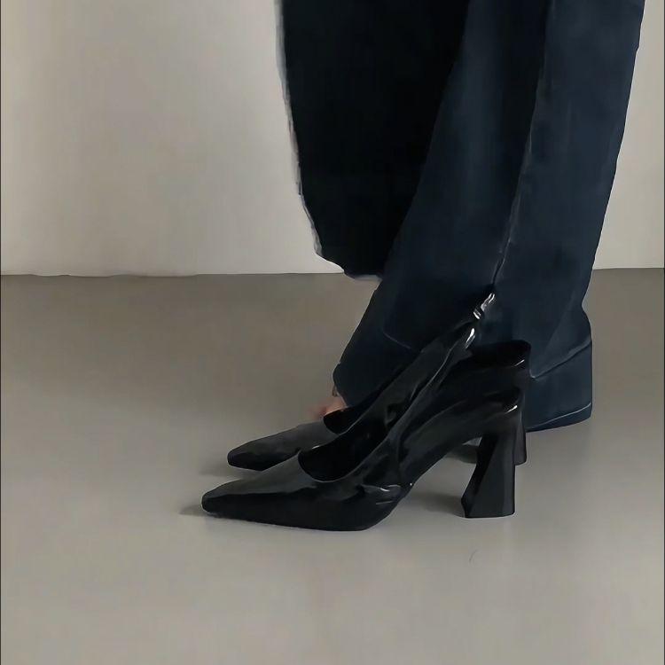 High sense fashion black thick heel bag head sandals femininity high heels back strap pointed tip beautiful fashion shoes