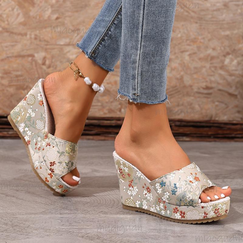 Women's Platform Slide Floral Embroidery Sandals Non-Slip Slippers Outdoor Casual Shoes Comfortable Sandalias De Mujer