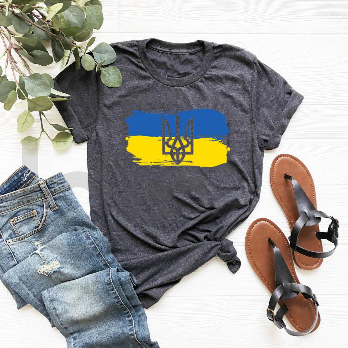 

Українські футболки Футболка з прапором України Жіночі футболки Українська футболка з тризубом Жіночий одяг з коротким рукавом Вуличний одяг Топи Футболка S темно-сірий колір