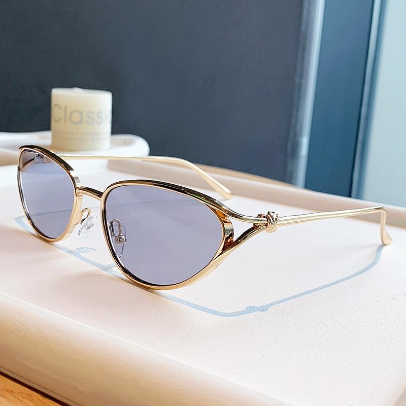 New women's sunglasses, European and American fashion big-name cat eye sunglasses, advanced sense UV-proof cycling glasses