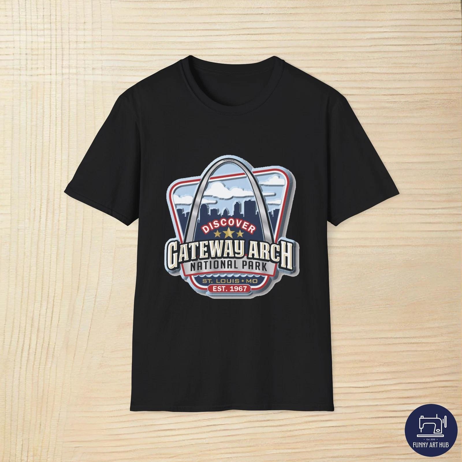 Gateway Arch St. Louis Unisex T-Shirt M