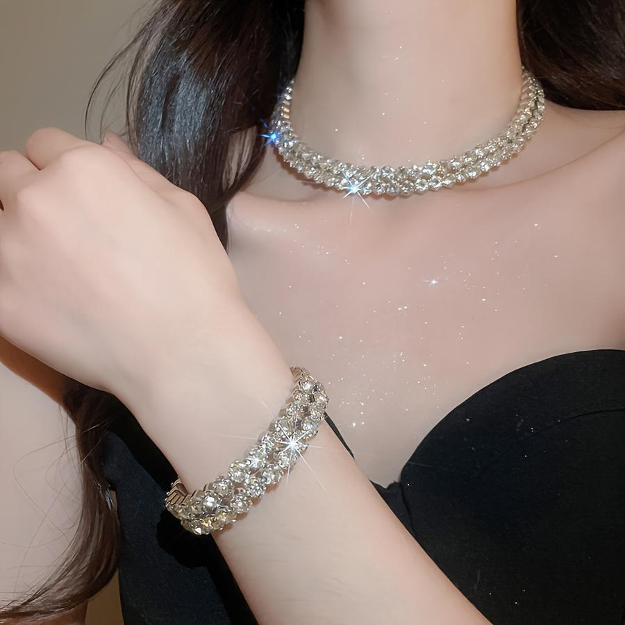 Glänzendes dreiteiliges Halsketten-Set Strass-Halskette kombiniert mit passendem Armband und Ohrringen