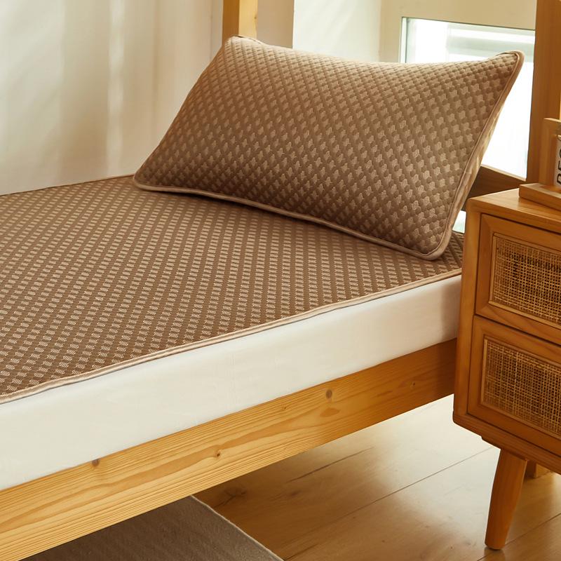 Cool Double-Sided Rattan & Latex Mat and Pillowcase Set