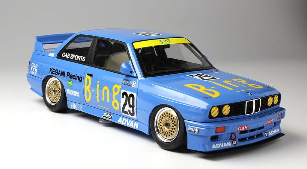 Racing Series BMW M3 E30 1990 InterTEC Klassevinner på Fuji Speedway Plastmodell PN24019 PLATZ/NuNu 1/24 Gr.A
