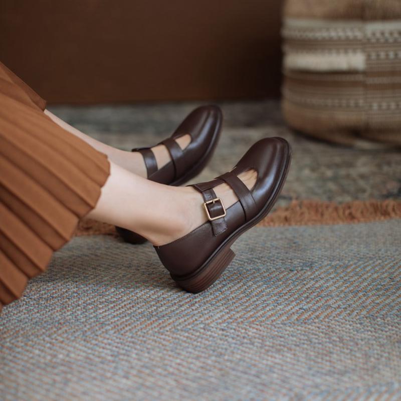 Fashion NEW Spring/Autumn Women Pumps Genuine Leather Shoes for Women Round Toe Low Heel Shoes Buckle Strap Shallow Mary Janes Shoes