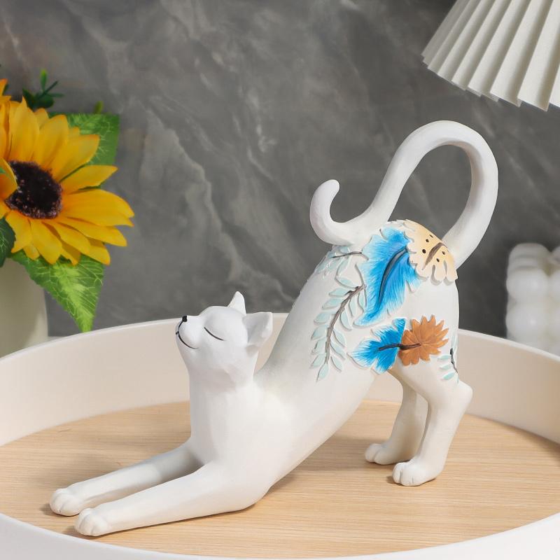 White Lying Cat Painted Resin Ornament, Elegant and Cute Design, Perfect for Home Decor, Desk Display, Bookshelf Decoration