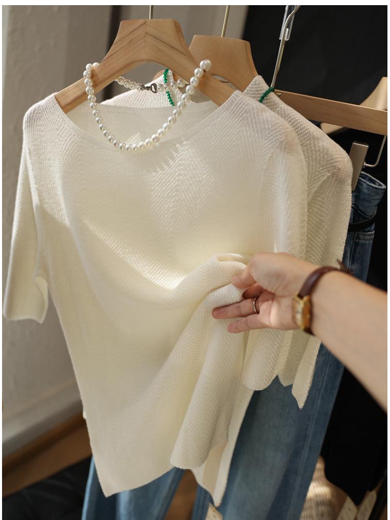 Ultra-Fine Wool Fishbone Pattern Slimming Sweater: Mid-Sleeve, High Neck, One-Word Collar. Extra Large