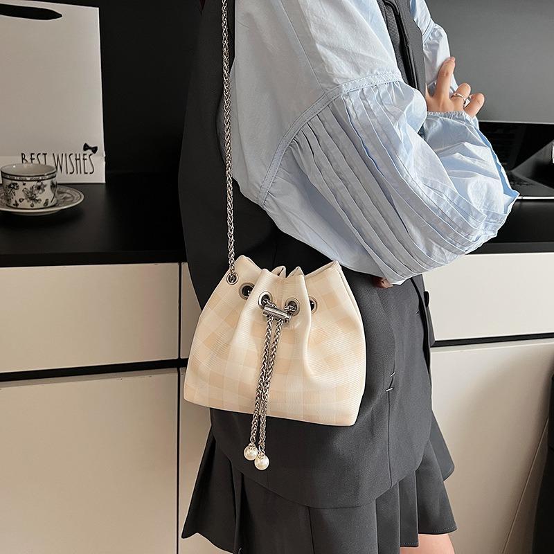 Premium texture niche plaid cloth messenger bag summer new trendy fashion portable bucket bag women's bag