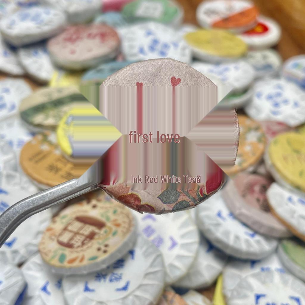 Assorted Mini Tea Cakes: 40 Varieties of Yunnan Pu-erh, Ripe, Glutinous Aroma, White, and Black Tea