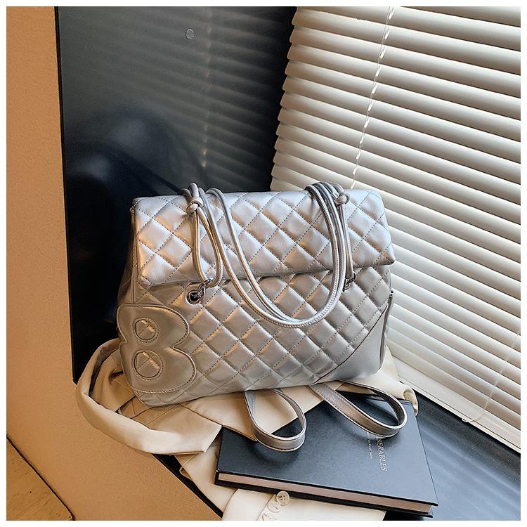 Large capacity diamond shoulder bag women's new fashion versatile commuter tote bag handbag simple backpack