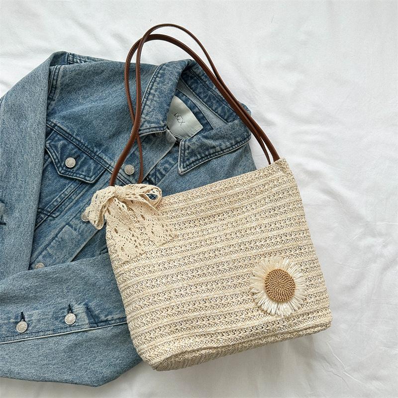 Нишевая плетеная сумка-ведро 2025 новая классная сумка-тоут для commuters женская большая вместимость отпускная плетеная сумка через плечо