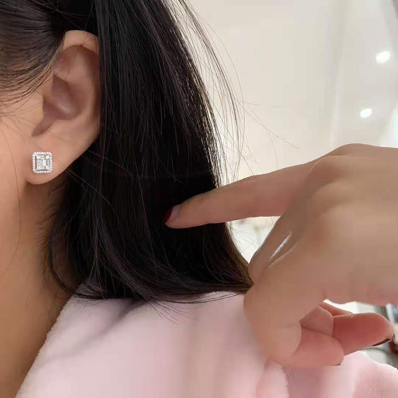Huitan Geometric Stud Earrings Women Daily Wear Party Shiny Cubic Zirconia Ear Piercing Accessories Fashion Contracted Jewelry
