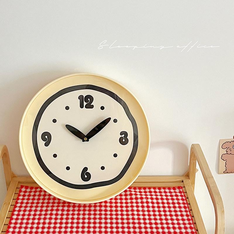 Modern Cream Style Silent Wall Clock for Living and Study Rooms