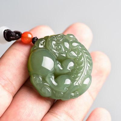 Pingente Pixiu de Jade Hetian Natural, Exquisitamente Esculpido com Bola para Homens e Mulheres