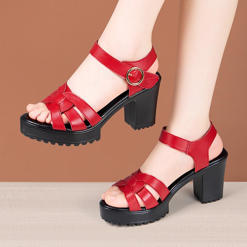 Fashion Plus Size 34-43 Comfortable Soft Leather Shoes Women High Heels Sandals Summer Thick Platform Sandals Office Beach Mom