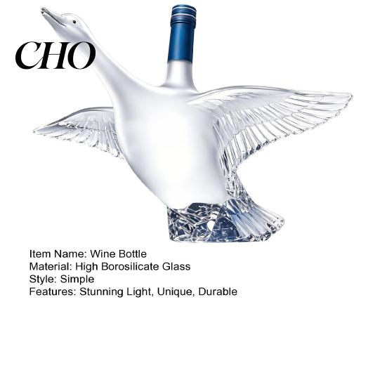 Transparent Core Bottle Goose Bird Shape Whiskey Decanter, 3D Glass Animal Liquor Sculpted for Bar Display, 350ml Art Wine Dispenser Home Amber Liquid