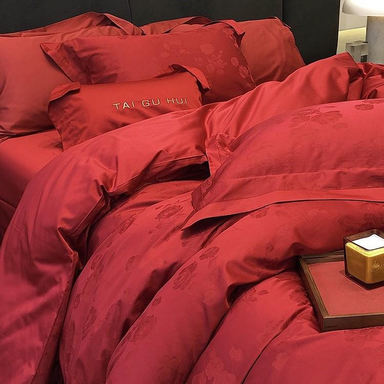 Elegant Big Red Wedding Cotton Sateen Duvet Cover Set: 100% Long-Staple Cotton, Four-Piece Bedding for Wedding Celebration.
