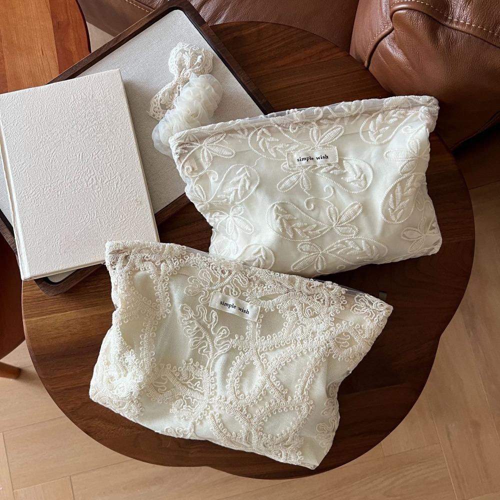 Elegant White Lace Makeup Bag Large Capacity Cosmetic Organizer Travel Toiletry Storage Pouch