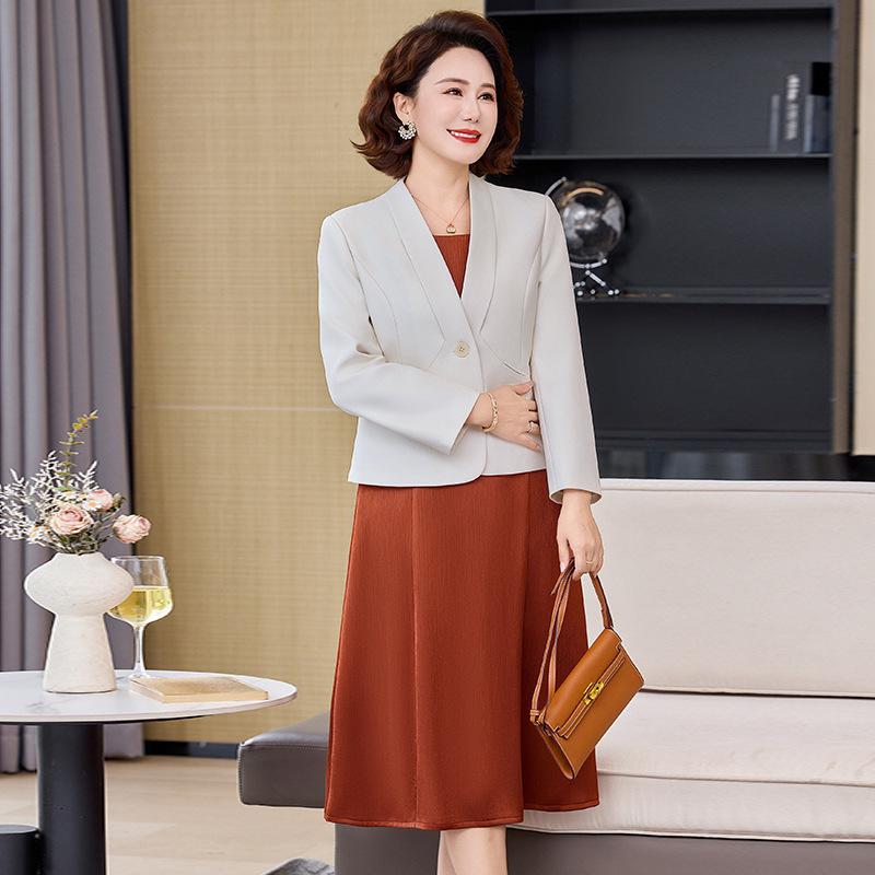 

2026 Elegant Spring Suit: Fashionable Two-Piece Set for Middle-Aged and Elderly Women 3XL (125-135 jin) оранжевый