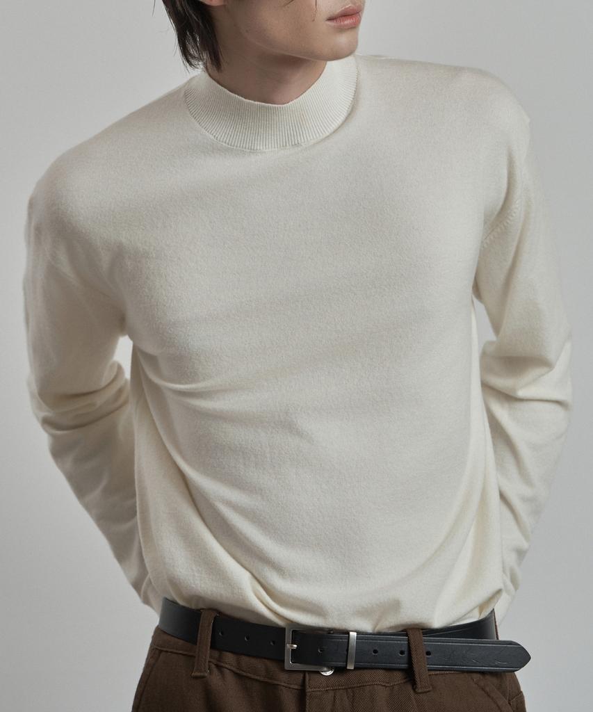 WORK ON BODY OFF Kor Semi-Overfit Mock Neck Knit [Ivory]