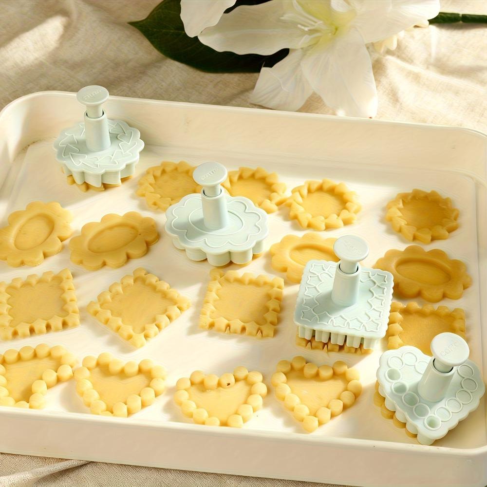 4 Piece Spring-loaded Die Design Biscuit Mold Three-dimensional Fondant Mold Fondant Stamp  Kids
