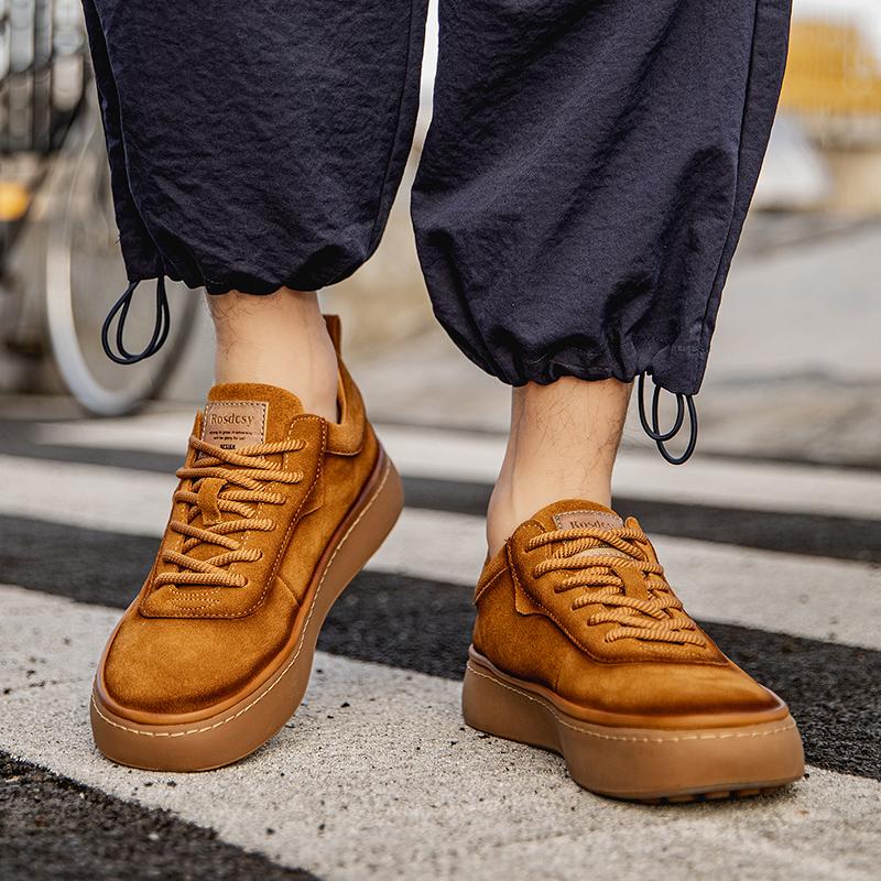 Fashion Trendy hot selling men's sports shoes Outdoor Men high-quality Mens Brand Versatile stroll party Travel sports youth men's shoes