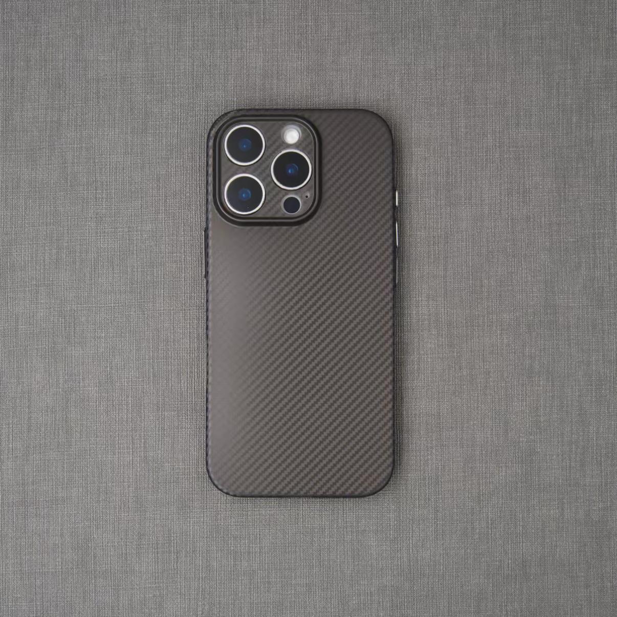 

Прозрачный чехол с узором из углеродного волокна для iPhone 16 15 14 13 12 Pro Max Plus 16E Ультратонкий Охлаждающий Матовый Тонкий Противоударный Чехол For iPhone 16 темно-серого