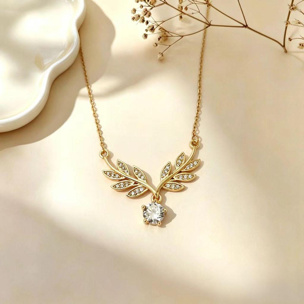 Elegant Cat Pendant Necklace: Fresh Design with Micro-Set Zircons for Women - Light Luxury & High-End Feel; Perfect Clavicle Chain Accessory.