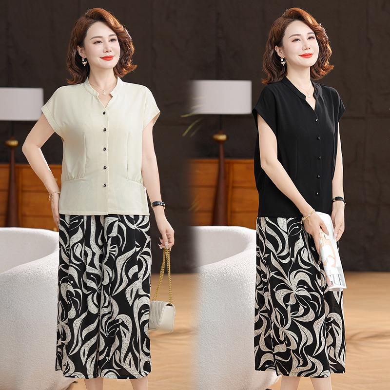Elegant Summer Outfit Set for Women: Ice Silk Short-Sleeve Top with Skirt Pants - Perfect for Mid-Aged and Older Women