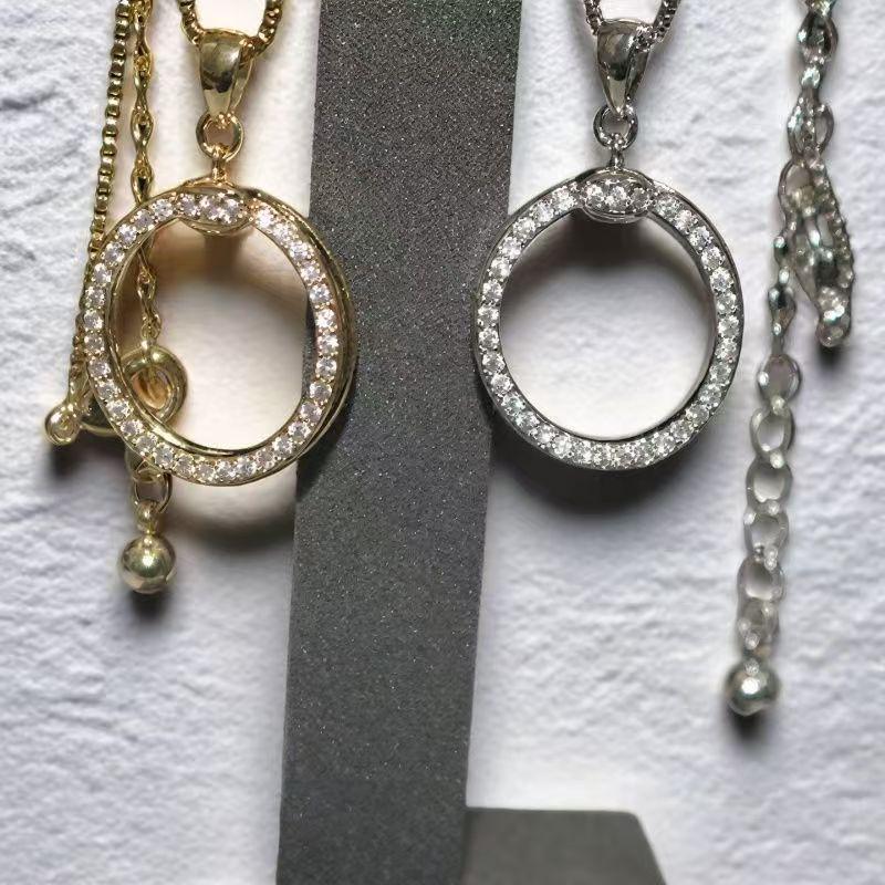 Minimalistische Zirkon-Rundanhänger-Halskette - Luxus-Schlüsselbein-Schmuck für Damen