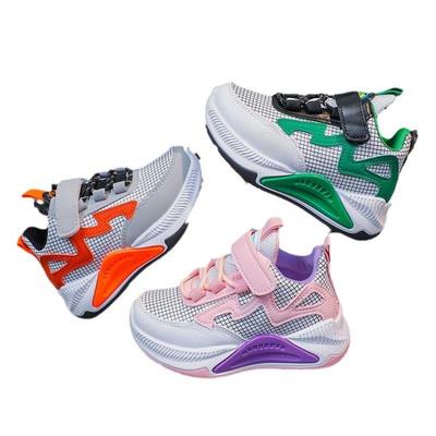 Calçados esportivos infantis Calçados para papai para meninas Calçados de corrida para meninos Sapatos casuais para estudantes Sapatos infantis grandes com solas macias Respiráveis e modernos