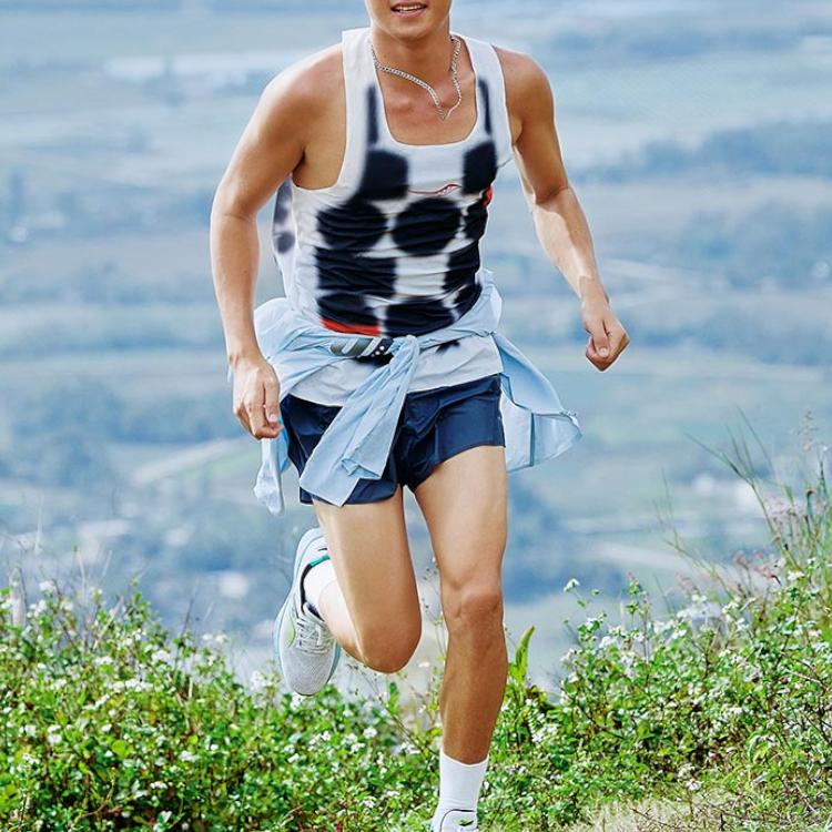 Saucony American Geometric Antibacterial Sports Marathon Running Racing Lightweight Crew Neck Sleeveless Vest Men Vests White SC2239057-2