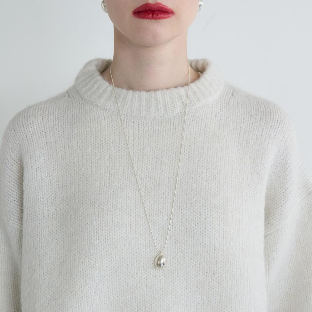 Still Instant Round Hole & Forms - Necklace 01 (2Colors)