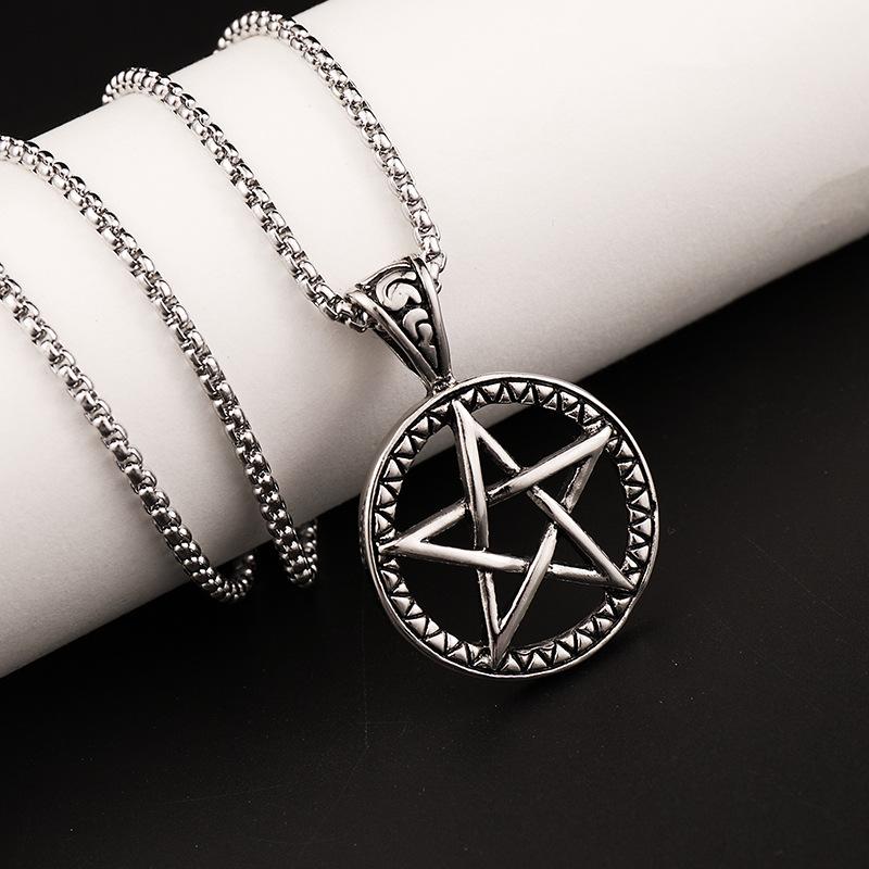 New Korean Style Fashionable Versatile Pentagram Pendant Necklace with Hollowed Out Moon Pentagram