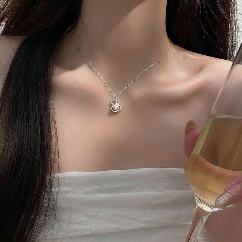 Zhuji Freshwater Pearl Necklace: Elegant Gourd Pendant, Simple & Fashionable Choker. 6-7mm 6A Aurora Bread Pearl