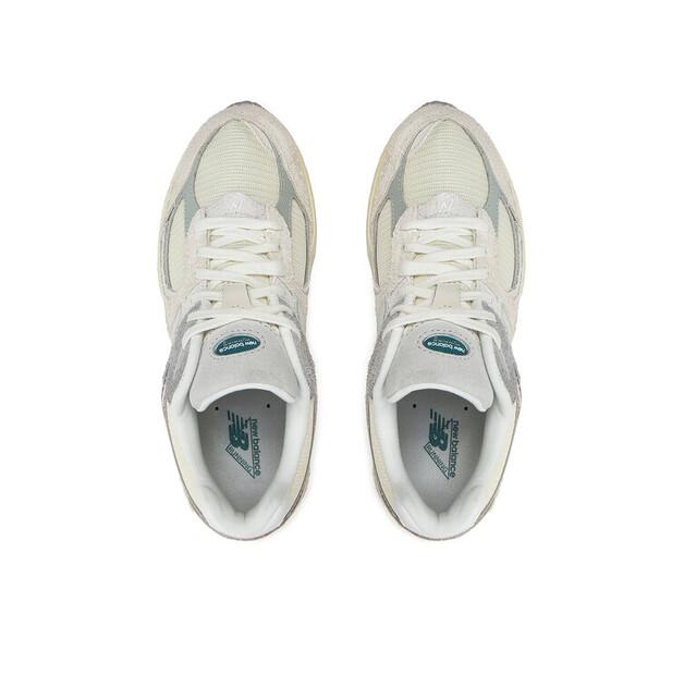 New Balance M2002REK Sneakers