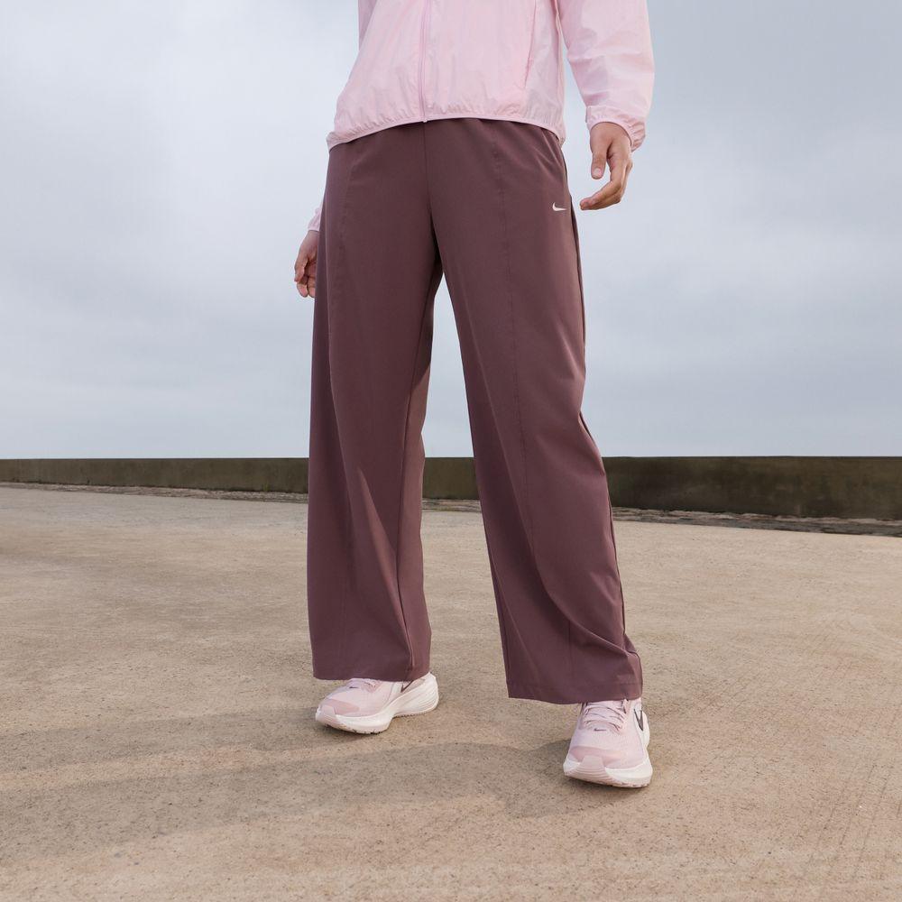 Nike One Women s Dri-FIT Woven Wide-Leg Pants S