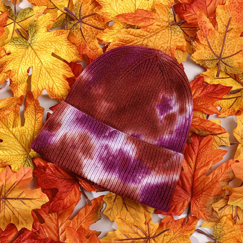 New gradual change tie-dye wool hat women's thickened warm rainbow knitted hat explosion