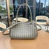 Small Niche Luxury Style New High-quality Vegetable Basket Tote Bag Single Shoulder Commuting Large Capacity Woven Bag Hand-held Diagonal Cross Bag