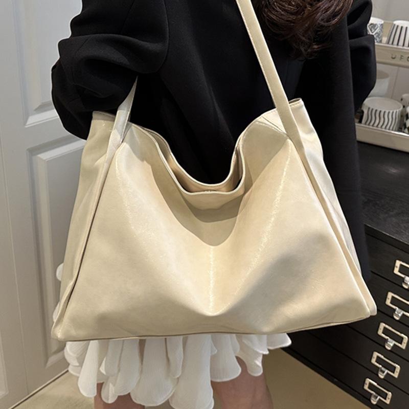 Bag 2025 new bag large capacity women's fashion foreign style high sense soft leather texture shoulder tote bag