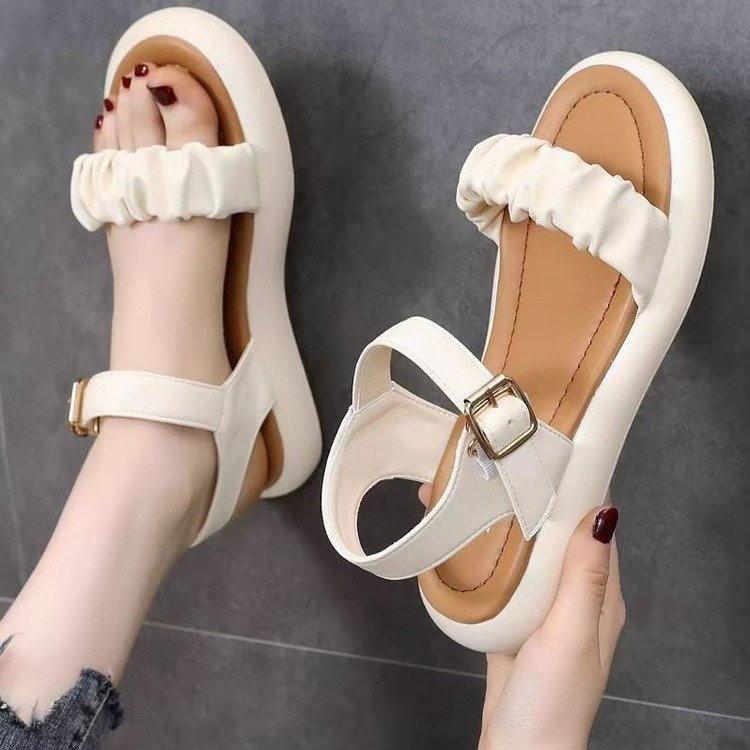 

Flat-soled sandals women s 2025 new summer wear casual versatile soft-soled fairy style skirt beach comfortable shoes 35