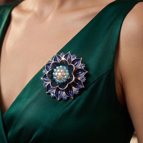 Artistic Floral Brooch Retro Flower Pin, Lapel Pin with Rhinestone Rhinestone, Metal Clothing Jewelry Accessory for Women Girls Daily Wear